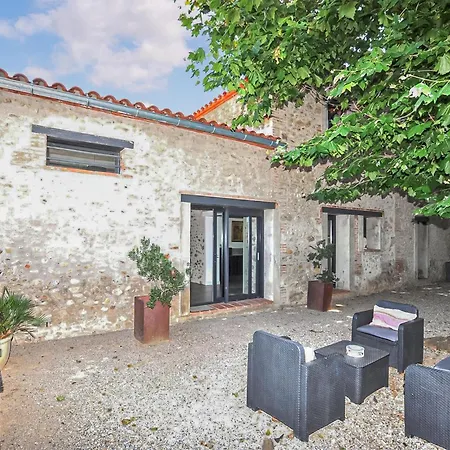Superbe Maison Piscine Privee Nyaraló